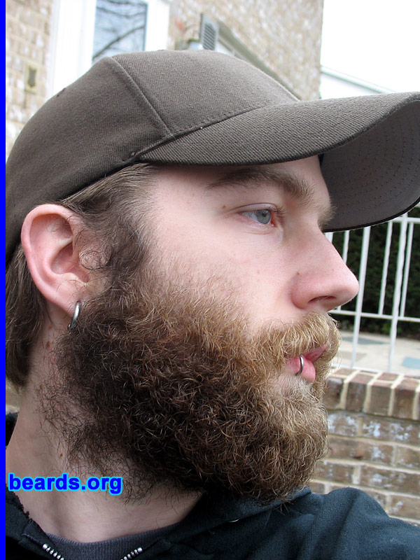 Andrew
[b]Go to [url=http://www.beards.org/beard07.php]Andrew's beard feature[/url][/b].
Keywords: full_beard