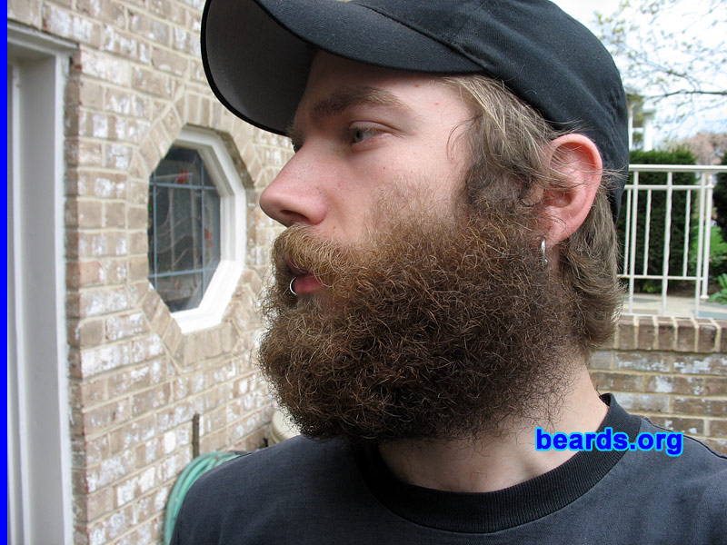 Andrew
[b]Go to [url=http://www.beards.org/beard07.php]Andrew's beard feature[/url][/b].
Keywords: full_beard