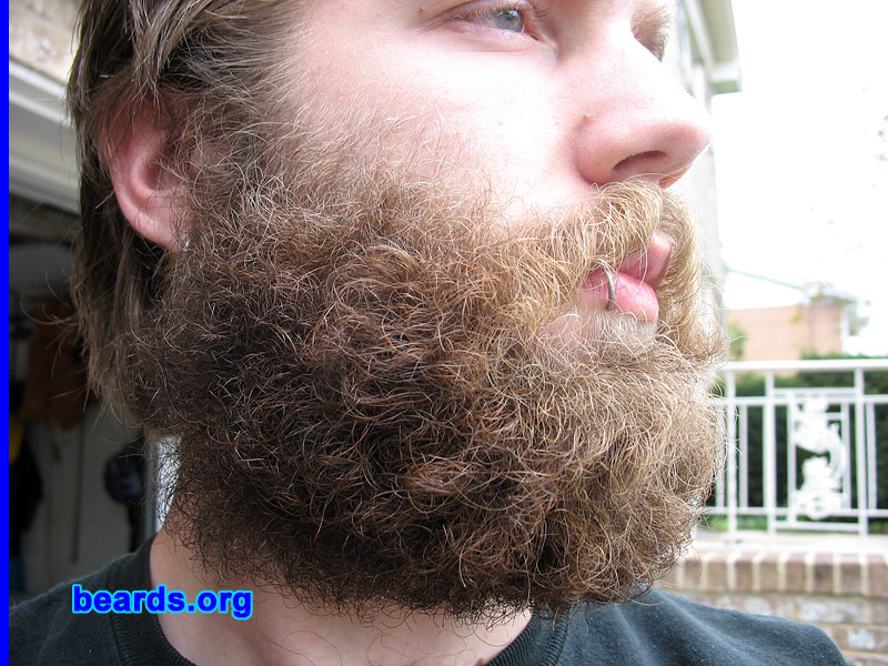 Andrew
[b]Go to [url=http://www.beards.org/beard07.php]Andrew's beard feature[/url][/b].
Keywords: full_beard