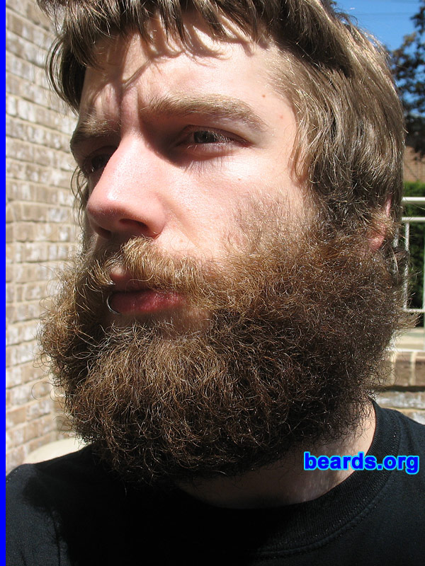 Andrew
[b]Go to [url=http://www.beards.org/beard07.php]Andrew's beard feature[/url][/b].
Keywords: full_beard