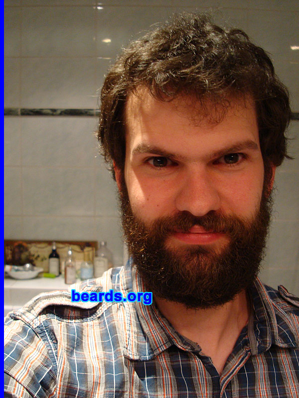 Andries
Bearded since: 2009.  I am an experimental beard grower.

Comments:
Why did I grow my beard?  Curiosity.  I grew my beard because I wanted to know how I would look with one.

How do I feel about my beard? I love having a beard!
Keywords: full_beard