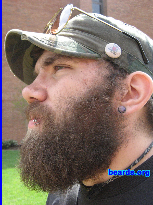 Keith
[b]Go to [url=http://www.beards.org/beard010.php]Keith's beard feature[/url][/b].
Keywords: full_beard
