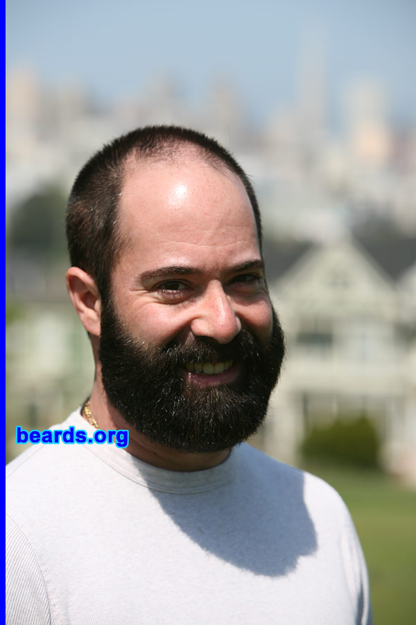 Rich
[b]Go to [url=http://www.beards.org/beard011.php]Rich's beard feature[/url][/b].
Keywords: full_beard