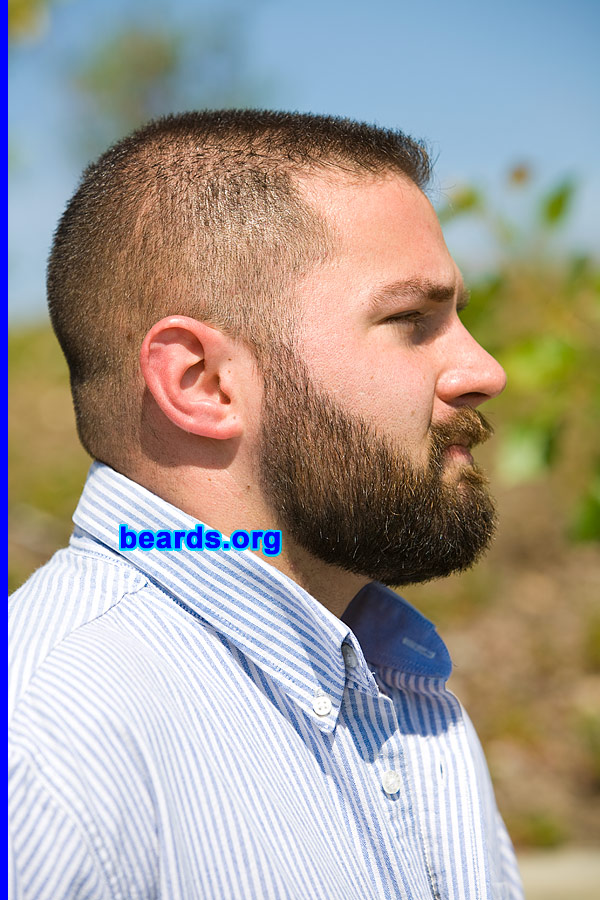 Jason
[b]Go to [url=http://www.beards.org/beard015.php]Jason's beard feature[/url][/b].
Keywords: full_beard