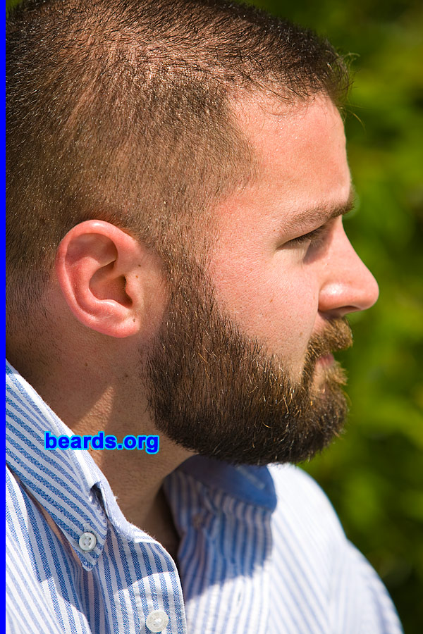 Jason
[b]Go to [url=http://www.beards.org/beard015.php]Jason's beard feature[/url][/b].
Keywords: full_beard