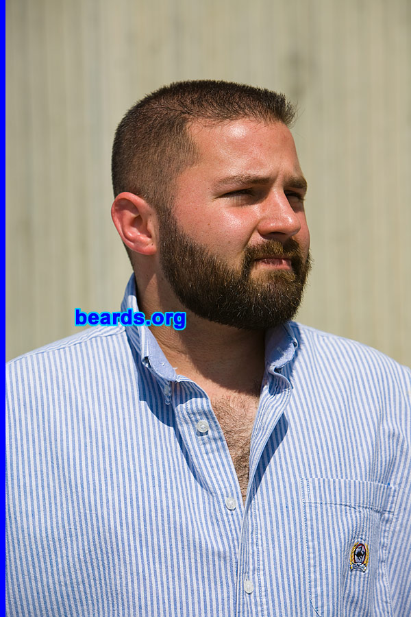 Jason
[b]Go to [url=http://www.beards.org/beard015.php]Jason's beard feature[/url][/b].
Keywords: full_beard