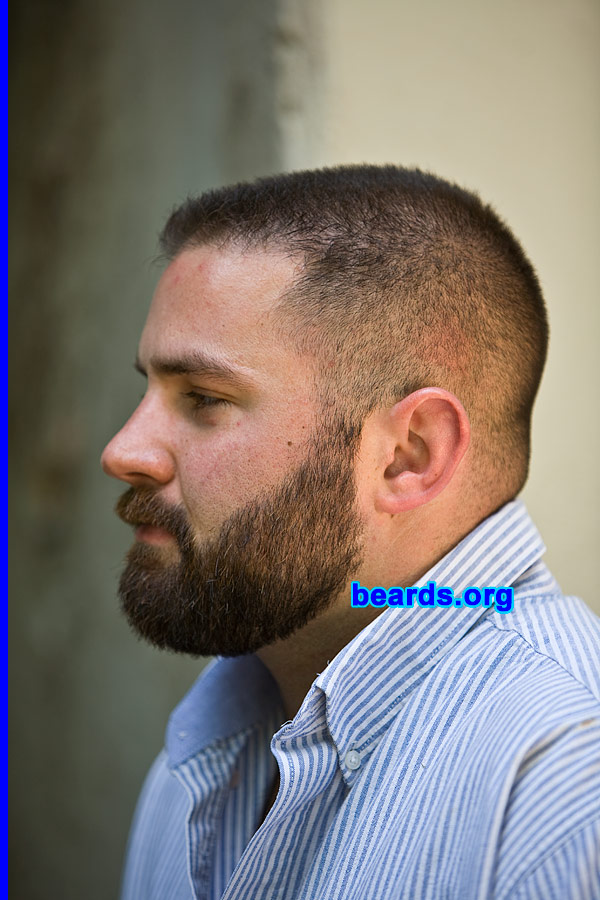 Jason
[b]Go to [url=http://www.beards.org/beard015.php]Jason's beard feature[/url][/b].
Keywords: b015.3 full_beard