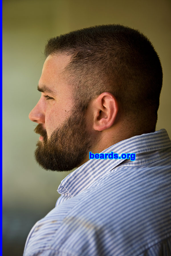 Jason
[b]Go to [url=http://www.beards.org/beard015.php]Jason's beard feature[/url][/b].
Keywords: b015.3 full_beard
