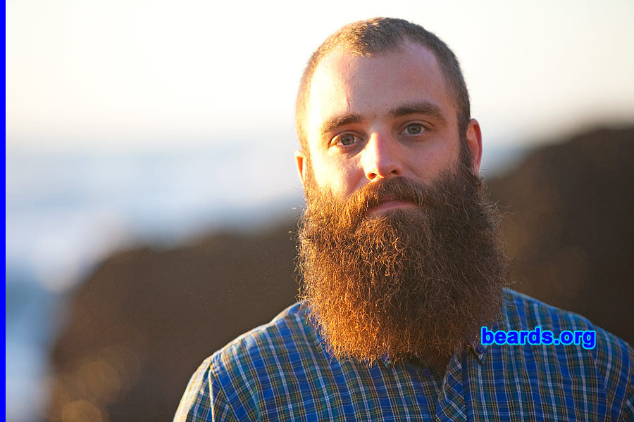 Tomas
[b]Go to [url=http://www.beards.org/beard018.php]Tomas' beard feature[/url][/b].
Keywords: b018.4 full_beard