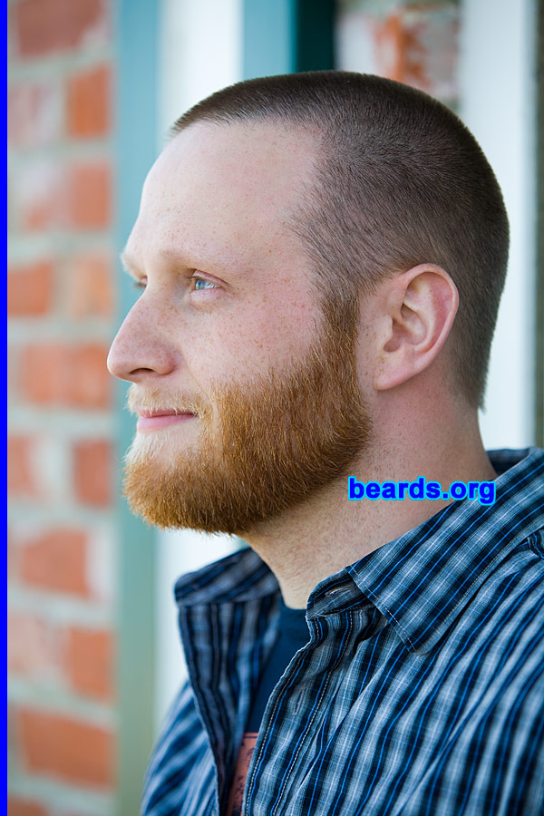 Brian
[b]Go to [url=http://www.beards.org/beard022.php]Brian's beard feature[/url][/b].
Keywords: full_beard