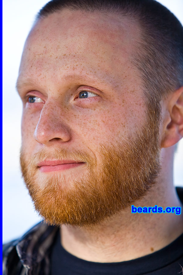 Brian
[b]Go to [url=http://www.beards.org/beard022.php]Brian's beard feature[/url][/b].
Keywords: b022.2 full_beard