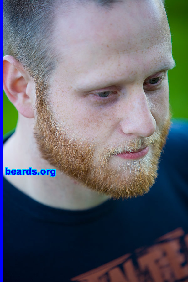 Brian
[b]Go to [url=http://www.beards.org/beard022.php]Brian's beard feature[/url][/b].
Keywords: b022.3 full_beard