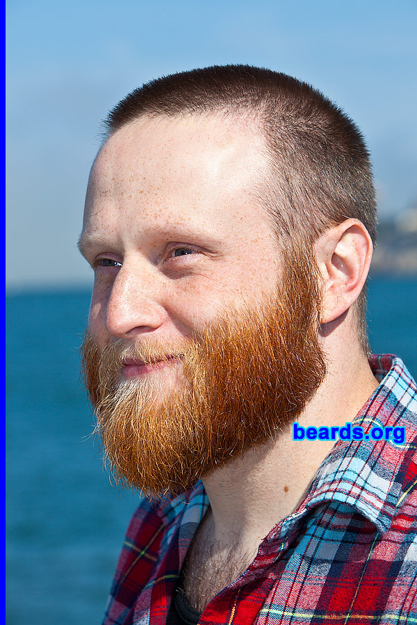 Brian
[b]Go to [url=http://www.beards.org/beard022.php]Brian's beard feature[/url][/b].
Keywords: b022.4 full_beard