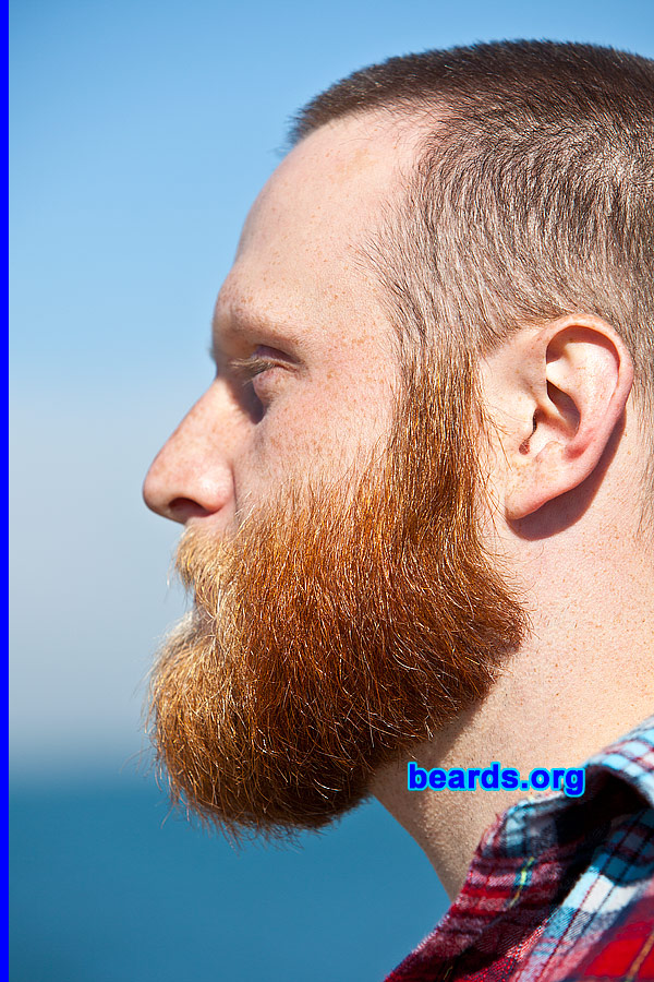 Brian
[b]Go to [url=http://www.beards.org/beard022.php]Brian's beard feature[/url][/b].
Keywords: b022.4 full_beard