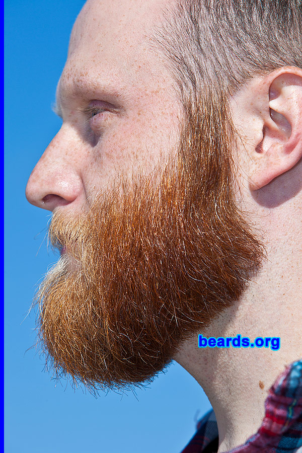 Brian
[b]Go to [url=http://www.beards.org/beard022.php]Brian's beard feature[/url][/b].
Keywords: b022.4 full_beard