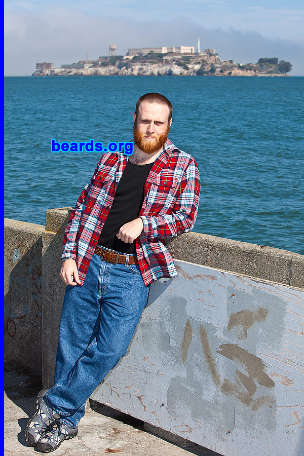 Brian
[b]Go to [url=http://www.beards.org/beard022.php]Brian's beard feature[/url][/b].
Keywords: b022.4 full_beard