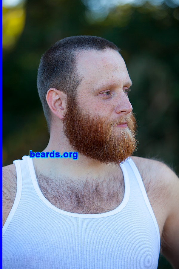 Brian
[b]Go to [url=http://www.beards.org/beard022.php]Brian's beard feature[/url][/b].
Keywords: b022.6 full_beard