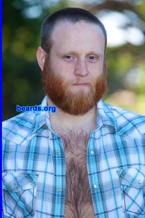 Brian
[b]Go to [url=http://www.beards.org/beard022.php]Brian's beard feature[/url][/b].
Keywords: b022.6 full_beard