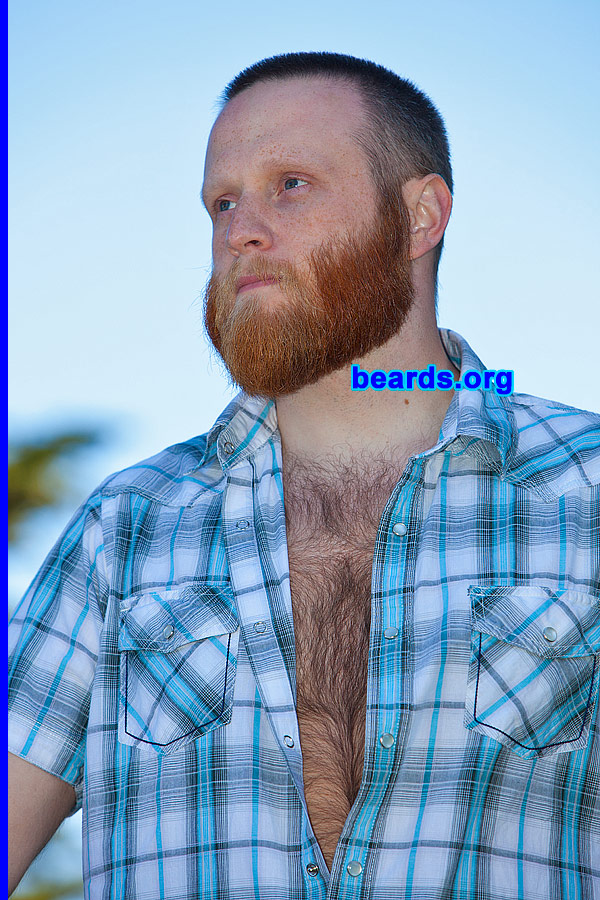 Brian
[b]Go to [url=http://www.beards.org/beard022.php]Brian's beard feature[/url][/b].
Keywords: b022.6 full_beard