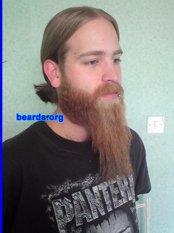Tony
[b]Go to [url=http://www.beards.org/beard023.php]Tony's beard feature[/url][/b].
Keywords: full_beard