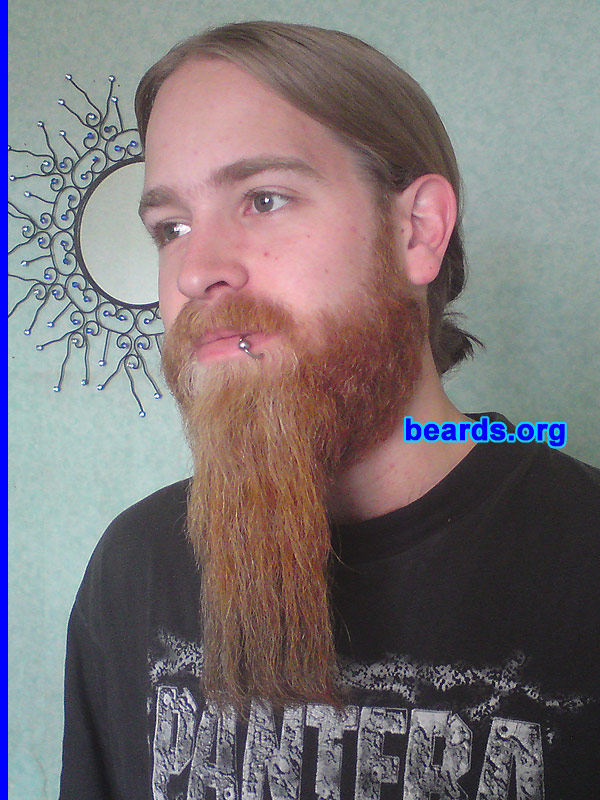 Tony
[b]Go to [url=http://www.beards.org/beard023.php]Tony's beard feature[/url][/b].
Keywords: full_beard