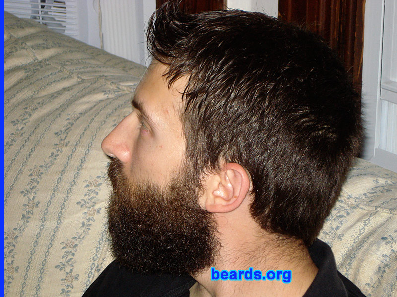 Joe
[b]Go to [url=http://www.beards.org/beard024.php]Joe's beard feature[/url][/b].
Keywords: full_beard