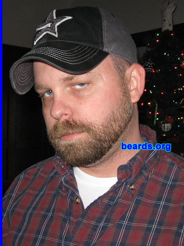 Jim
[b]Go to [url=http://www.beards.org/beard027.php]Jim's beard feature[/url][/b].
Keywords: full_beard