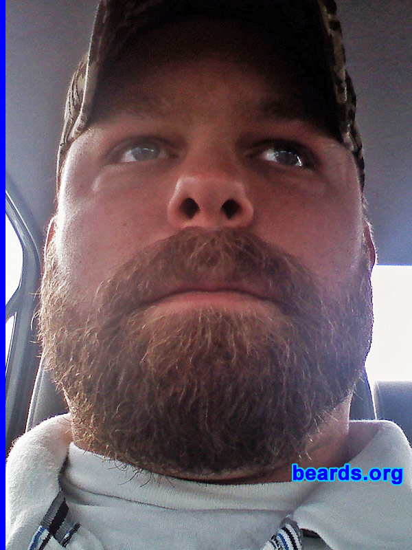 Jim
[b]Go to [url=http://www.beards.org/beard027.php]Jim's beard feature[/url][/b].
Keywords: full_beard