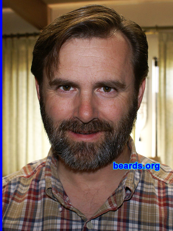 Randall
[b]Go to [url=http://www.beards.org/beard028.php]Randall's beard feature[/url][/b].
Keywords: full_beard