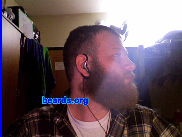 Steve
[b]Go to [url=http://www.beards.org/beard029.php]Steve's beard feature[/url][/b].
Keywords: b29.1 full_beard