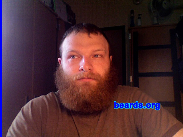 Steve
[b]Go to [url=http://www.beards.org/beard029.php]Steve's beard feature[/url][/b].
Keywords: b29.1 full_beard