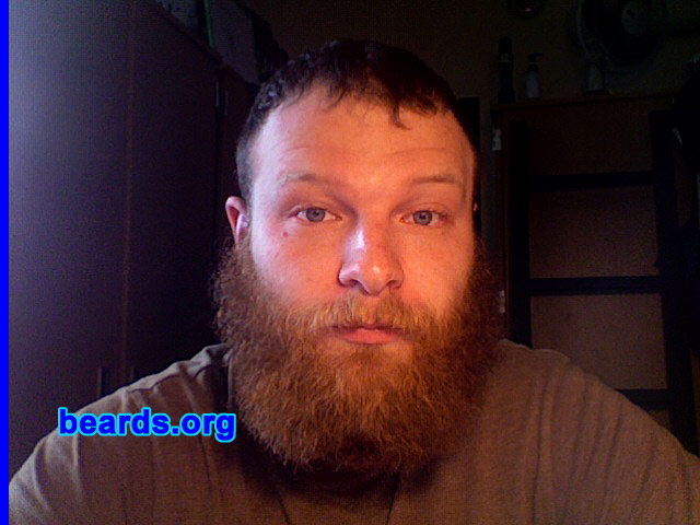 Steve
[b]Go to [url=http://www.beards.org/beard029.php]Steve's beard feature[/url][/b].
Keywords: b29.1 full_beard