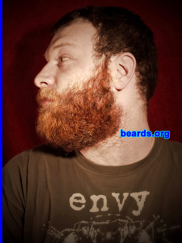 Steve
[b]Go to [url=http://www.beards.org/beard029.php]Steve's beard feature[/url][/b].

Photo by Matt Heisler.
Keywords: b29.2 full_beard