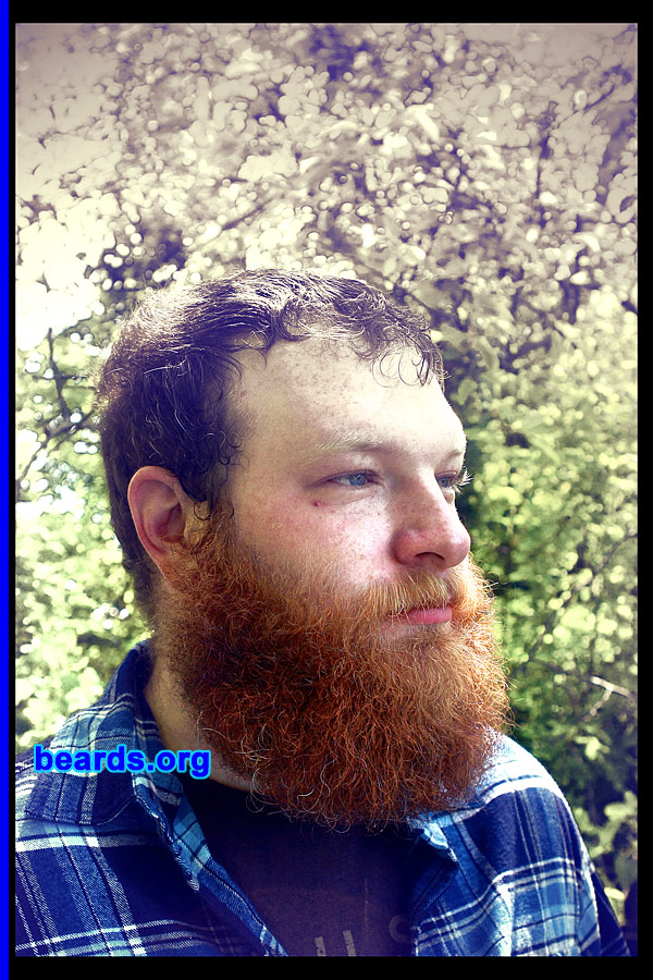 Steve
[b]Go to [url=http://www.beards.org/beard029.php]Steve's beard feature[/url][/b].

Photo by Matt Heisler.
Keywords: b29.2 full_beard