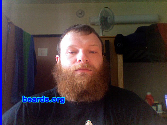 Steve
[b]Go to [url=http://www.beards.org/beard029.php]Steve's beard feature[/url][/b].
Keywords: b29.3 full_beard