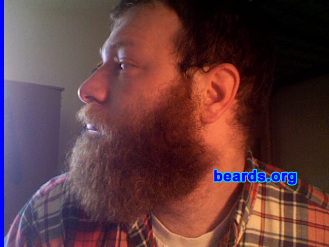 Steve
[b]Go to [url=http://www.beards.org/beard029.php]Steve's beard feature[/url][/b].
Keywords: b29.3 full_beard