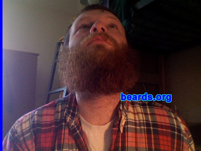 Steve
[b]Go to [url=http://www.beards.org/beard029.php]Steve's beard feature[/url][/b].
Keywords: b29.3 full_beard