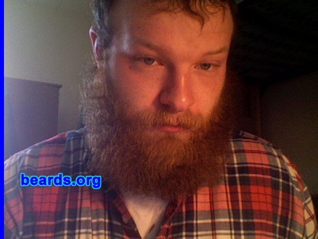 Steve
[b]Go to [url=http://www.beards.org/beard029.php]Steve's beard feature[/url][/b].
Keywords: b29.3 full_beard