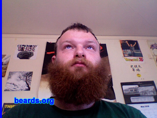 Steve
[b]Go to [url=http://www.beards.org/beard029.php]Steve's beard feature[/url][/b].
Keywords: b29.3 full_beard