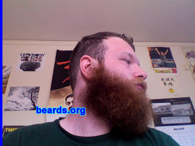 Steve
[b]Go to [url=http://www.beards.org/beard029.php]Steve's beard feature[/url][/b].
Keywords: b29.3 full_beard