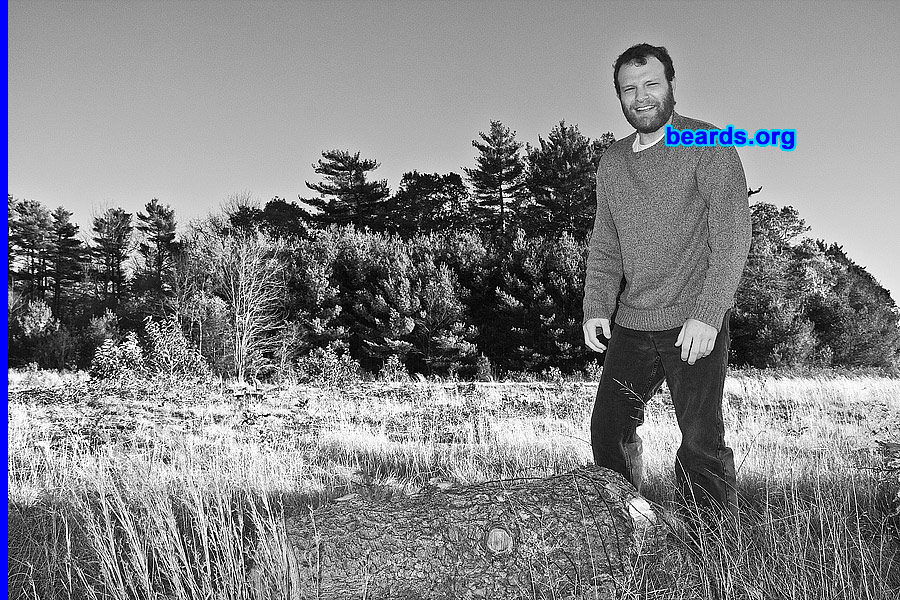 Steve
[b]Go to [url=http://www.beards.org/beard029.php]Steve's beard feature[/url][/b].

Photo by Matt Heisler.
Keywords: b29.4 full_beard