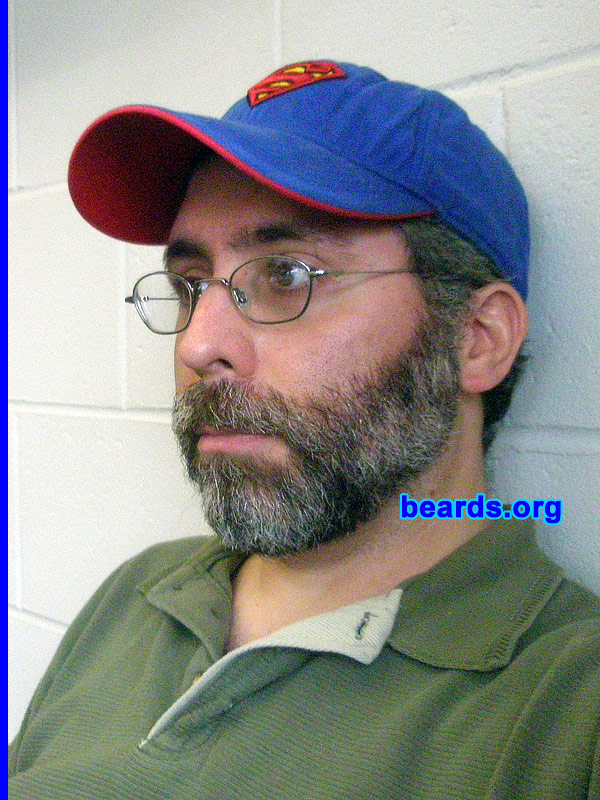 Tony
[b]Go to [url=http://www.beards.org/beard030.php]Tony's beard feature[/url][/b].
Keywords: full_beard