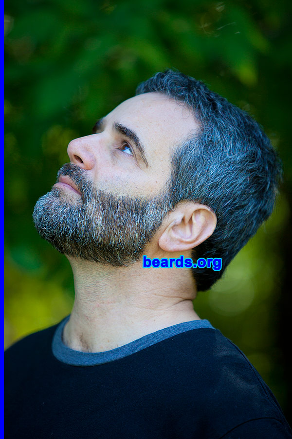 Scott
[b]Go to [url=http://www.beards.org/beard038.php]Scott's beard feature[/url][/b].
Keywords: full_beard