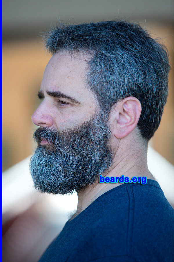 Scott
[b]Go to [url=http://www.beards.org/beard038.php]Scott's beard feature[/url][/b].
Keywords: b038.007 full_beard