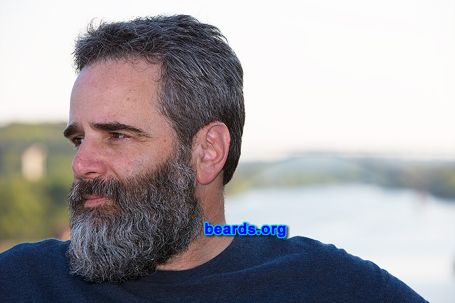 Scott
[b]Go to [url=http://www.beards.org/beard038.php]Scott's beard feature[/url][/b].
Keywords: b038.009 full_beard