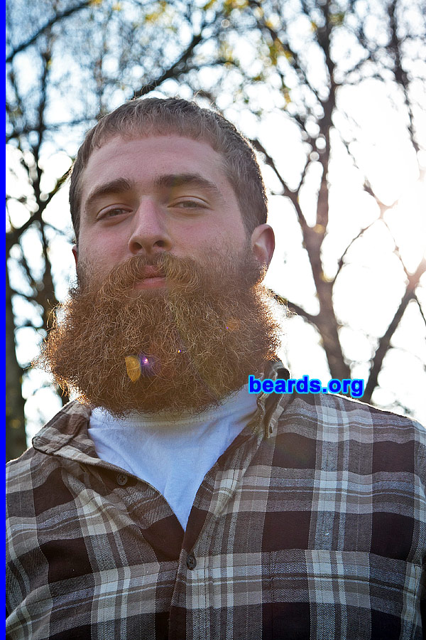 Ryan
[b]Go to [url=http://www.beards.org/beard039.php]Ryan's beard feature[/url][/b].

Photo: Jon Cole / Envisioned Memories
Keywords: full_beard