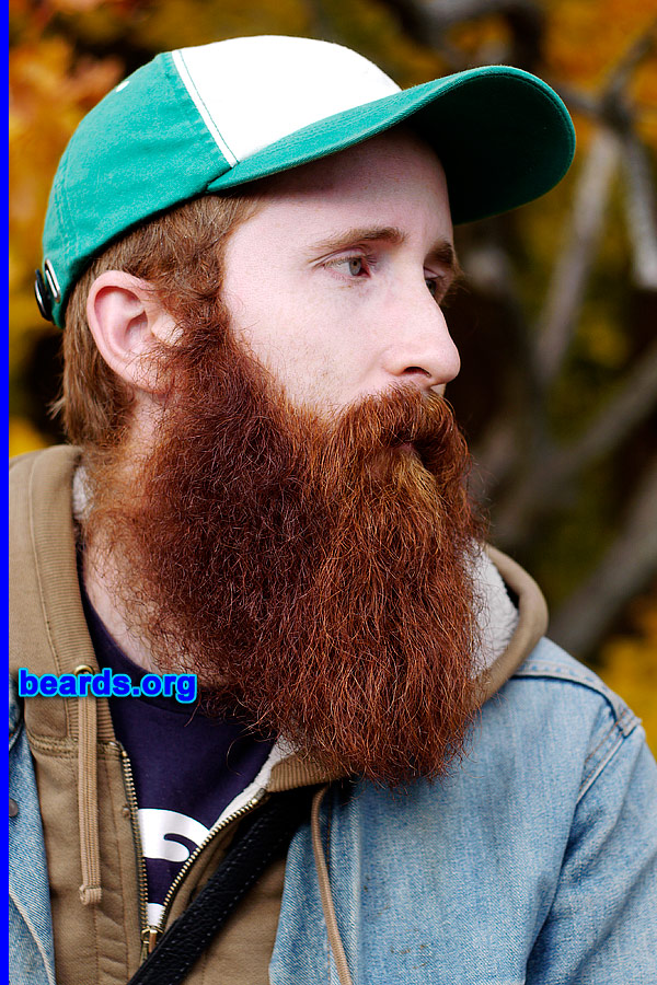 Patrick
[b]Go to [url=http://www.beards.org/beard041.php]Patrick's beard feature[/url][/b].
Keywords: full_beard