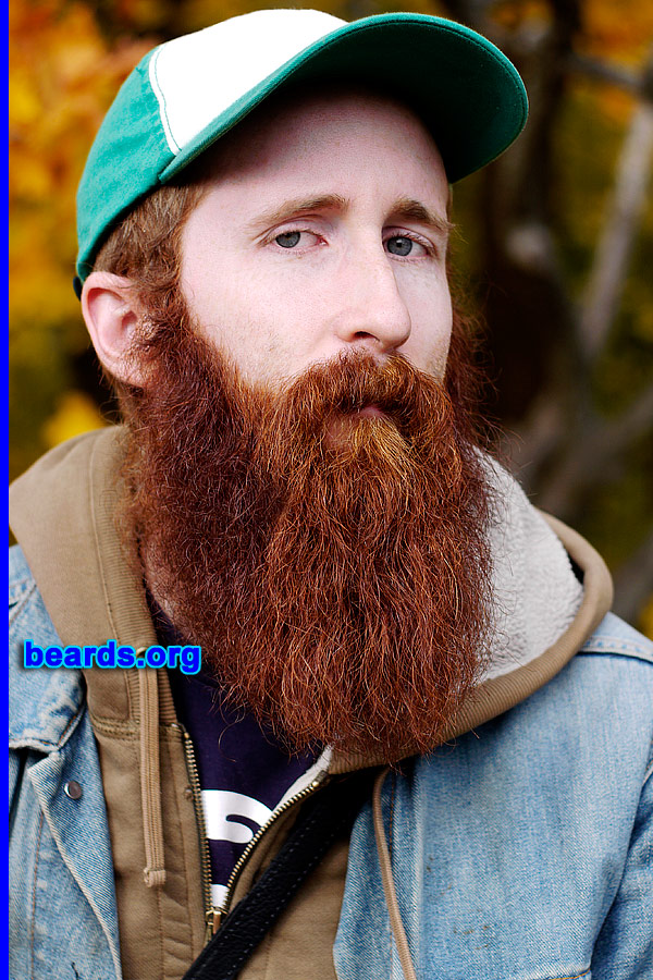 Patrick
[b]Go to [url=http://www.beards.org/beard041.php]Patrick's beard feature[/url][/b].
Keywords: full_beard