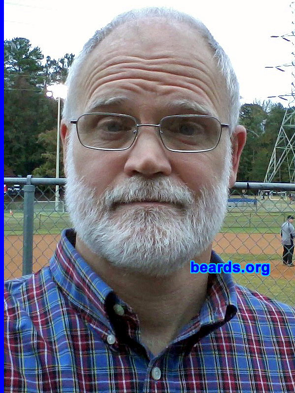 John
[b]Go to [url=http://www.beards.org/beard042.php]John's beard feature[/url][/b].
Keywords: full_beard