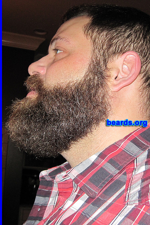 Chris
[b]Go to [url=http://www.beards.org/beard046.php]Chris' beard feature[/url][/b].
Keywords: full_beard